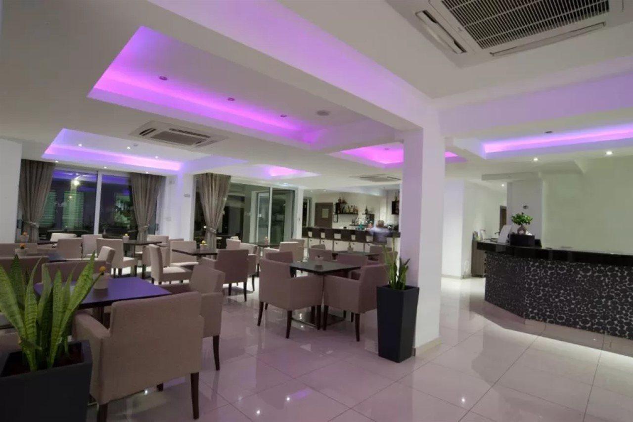 Frixos Suites Hotel Apts Вороклини Экстерьер фото